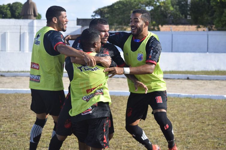 Série D: Bragantino assume ponta do Grupo 1 e afunda Independente