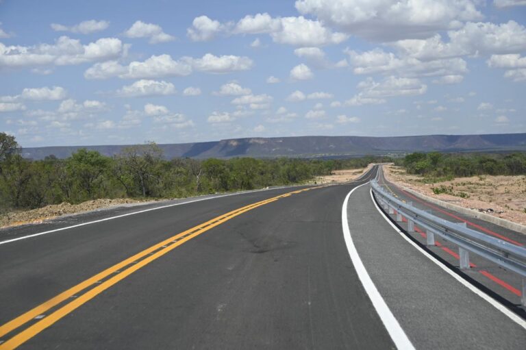 Governo conclui pavimentação da GO-108 que leva à Terra Ronca