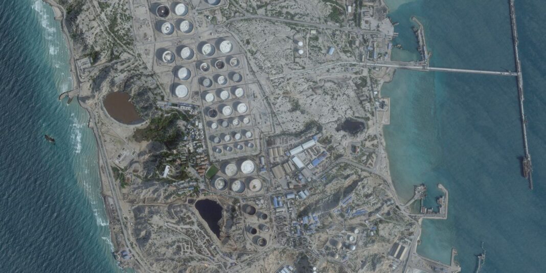 Irã ataca petroleiro gigante próximo a Dubai após alertas de Trump