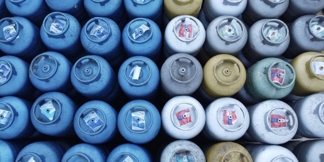 Caixa Econômica Federal libera vale-recarga do programa Gás do Povo para 206 mil famílias