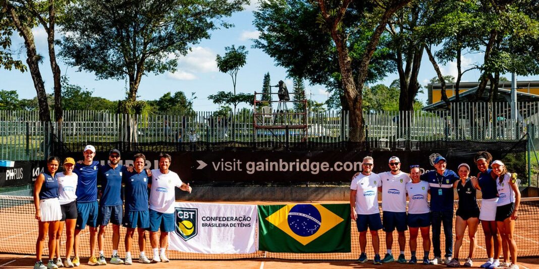 Brasil enfrenta Canadá em busca de vaga na elite da Billie Jean King Cup