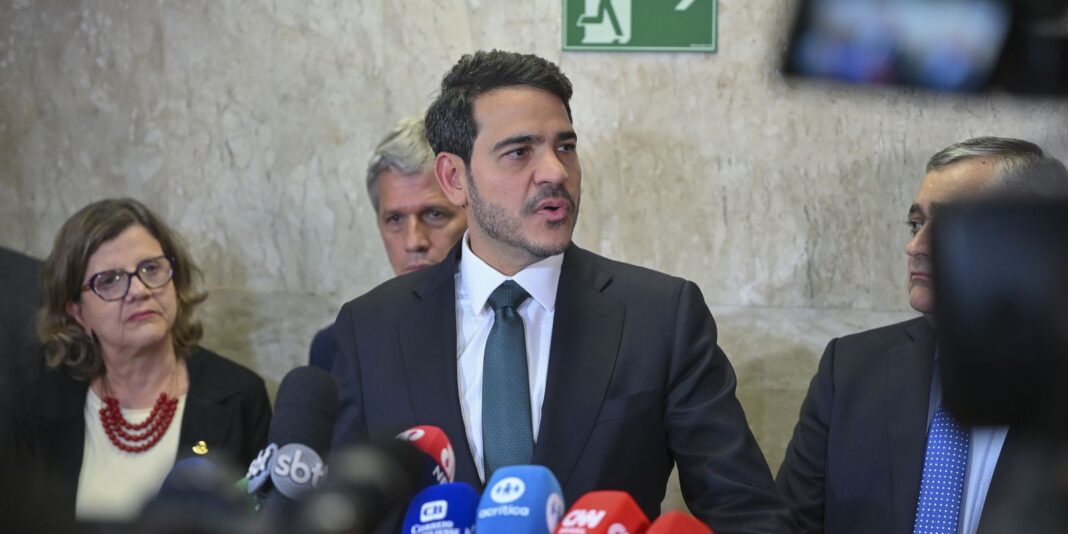 Senado é soberano, afirma Messias após rejeição de proposta