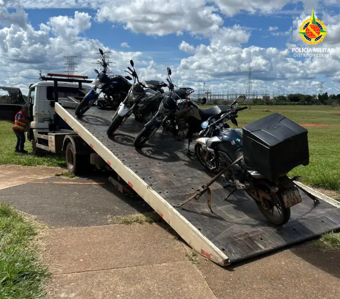 Polícia Militar Realiza Operação para Remoção de Motocicletas Irregulares no Metrô de Samambaia