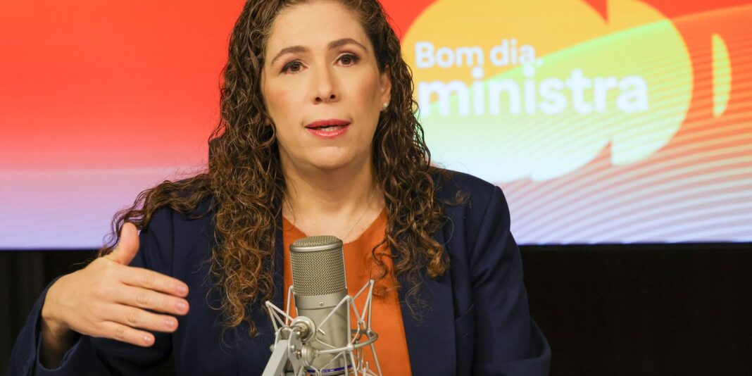 Ministra afirma que novos cargos visam recompor a capacidade do Estado
