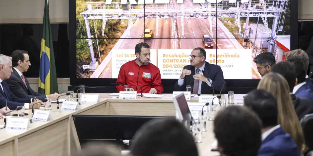 Governo suspende 3,4 milhões de multas por inadimplência em pedágio eletrônico