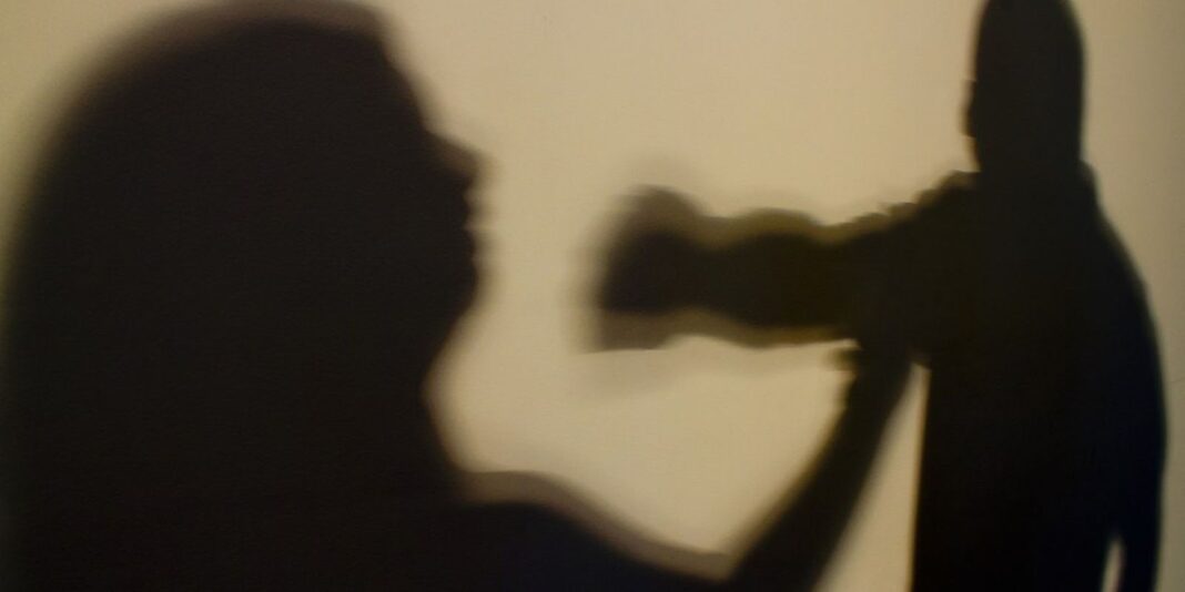 Justiça ordena internação de jovem acusado de envolvimento em estupro coletivo de adolescente