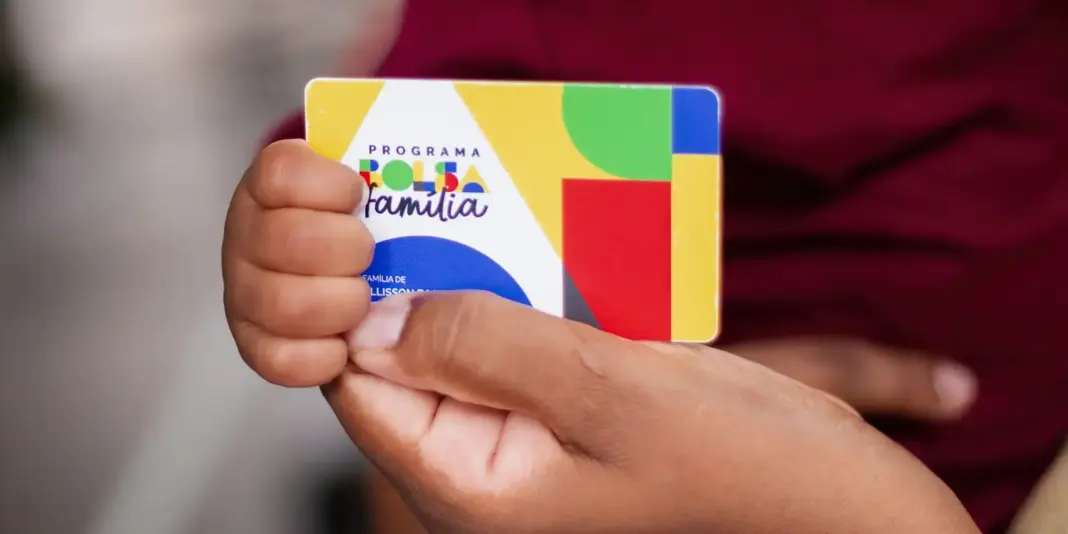 Caixa Econômica Federal realiza pagamento do Bolsa Família para beneficiários com NIS final 2