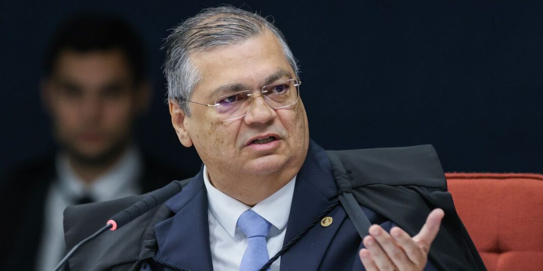 Flávio Dino solicita ao TSE investigação sobre possível uso eleitoral de emendas parlamentares