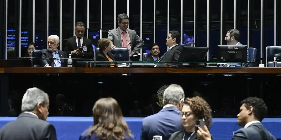 Senado aprova medida provisória que institui renovação automática da CNH para condutores com bom histórico