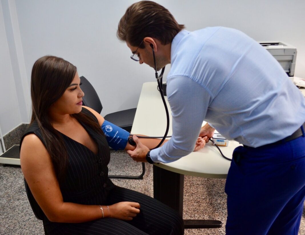 Dia Mundial da Hipertensão Arterial destaca os riscos associados à doença