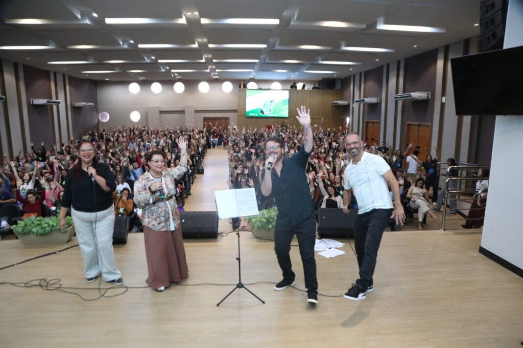 ‘Aprender para Promover Aprendizagens’ capacita 380 professores recém-empossados no Estado