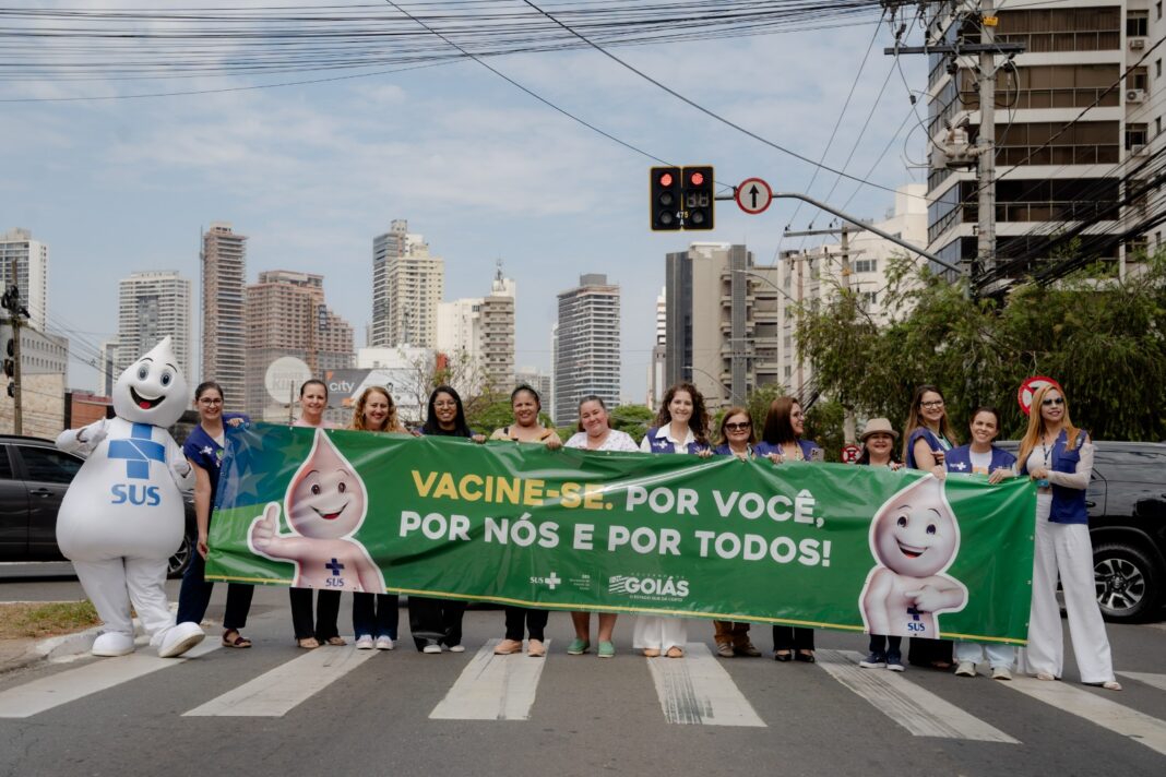Saúde promove ação com Zé Gotinha em Goiânia para incentivar vacinação contra influenza
