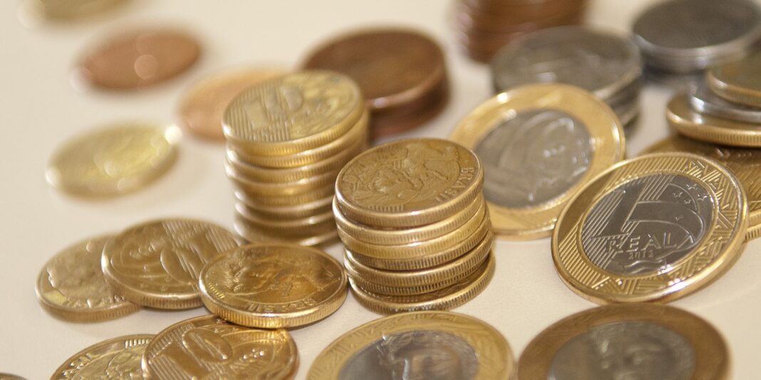 Inflação aumenta para famílias de baixa renda em abril, segundo Ipea