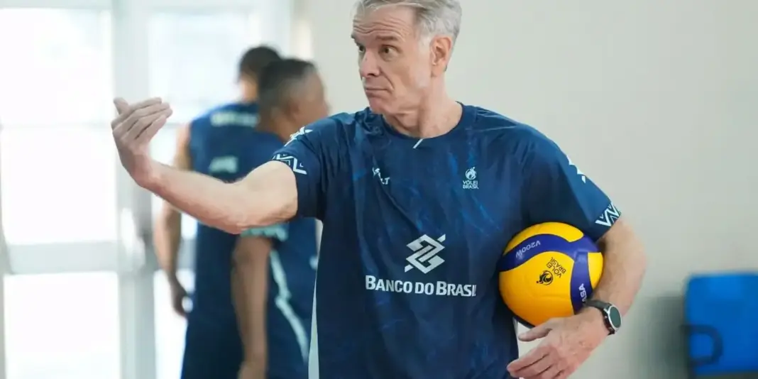 Bernardinho divulga lista de atletas do Brasil para a Liga das Nações de Vôlei