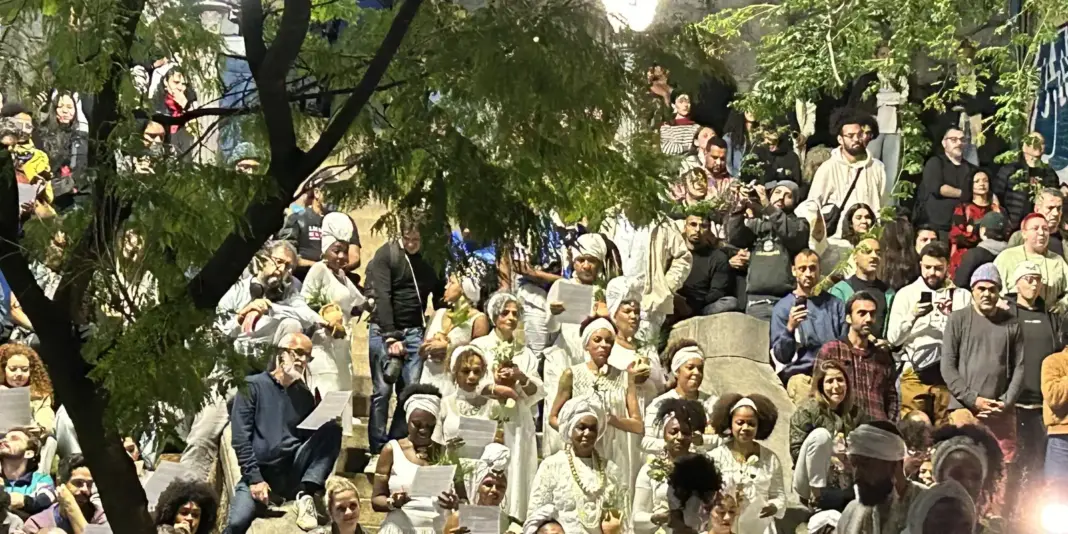 Lavagem da Escadaria do Bixiga reafirma presença negra no centro de São Paulo