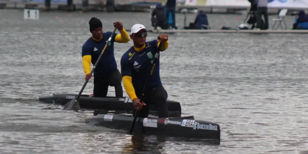 Brasil conquista duas medalhas de ouro na Copa do Mundo de canoagem e paracanoagem