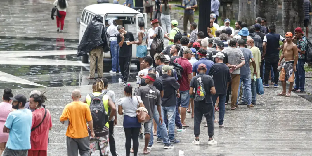 População em situação de rua atinge 388 mil em maio, com São Paulo em primeiro lugar