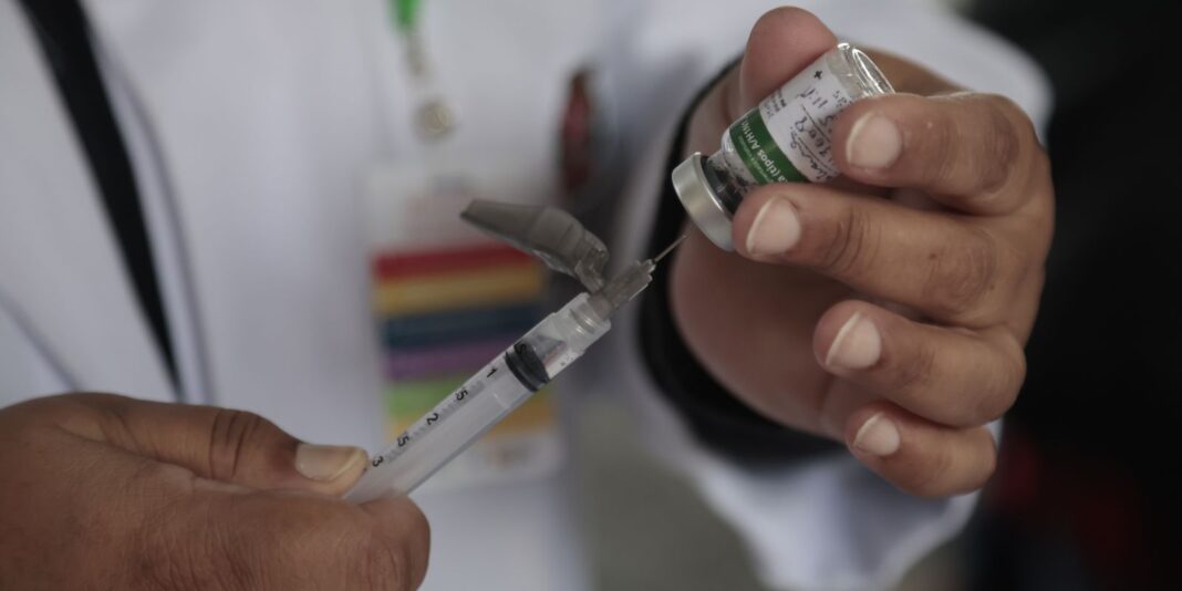 São Paulo inicia vacinação contra influenza para toda a população na segunda-feira