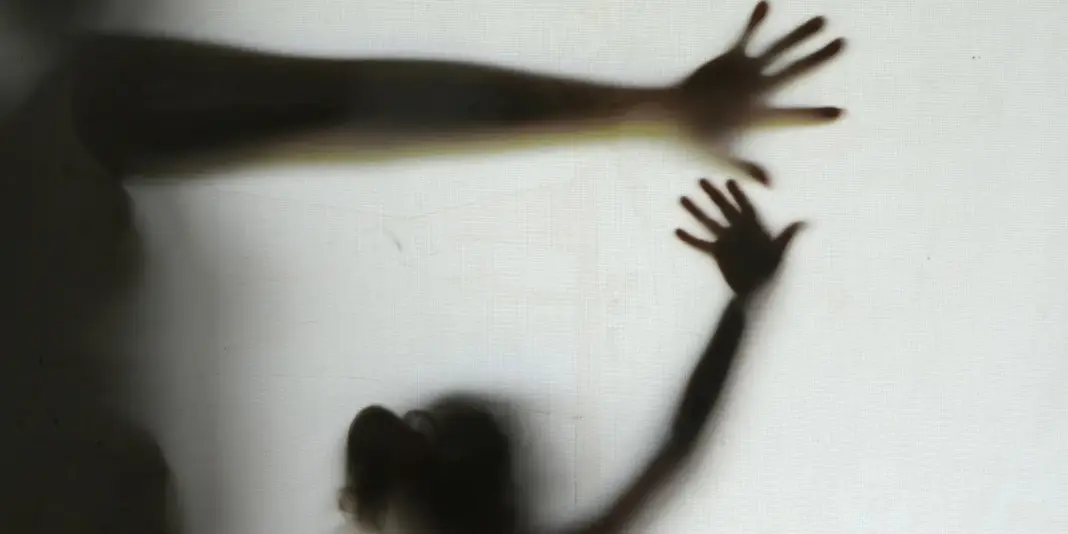 Violência sexual afeta 64 meninas diariamente no Brasil