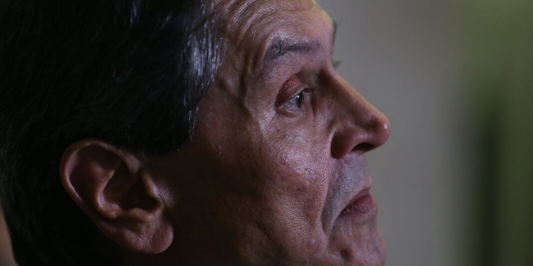 Moraes e Dino negam recurso de Roberto Jefferson referente à multa