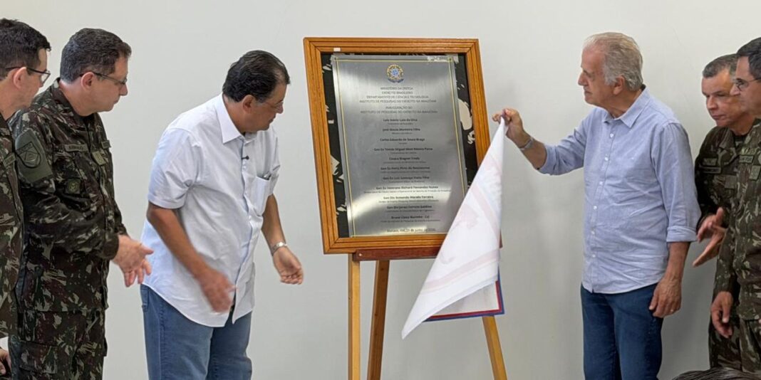 Instituto de Pesquisas do Exército é inaugurado em Manaus, na Amazônia