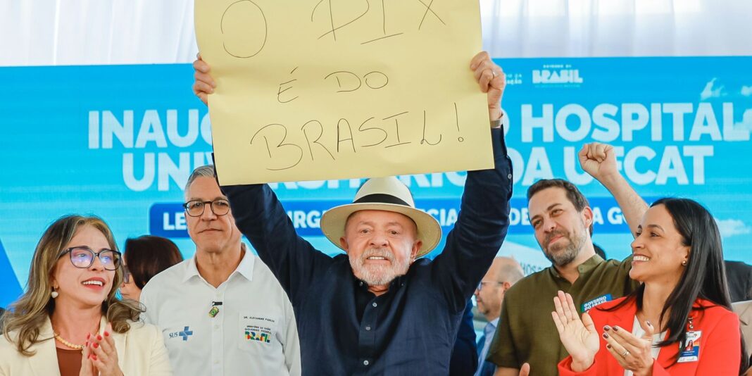 Lula defende o Pix e destaca que sistema brasileiro gera preocupação nos Estados Unidos