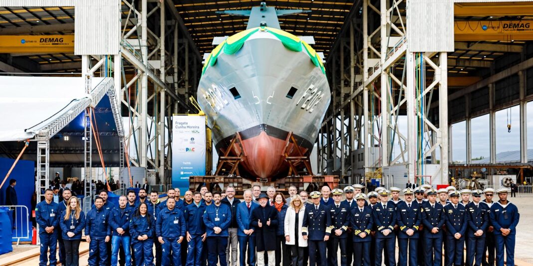 Marinha inaugura fragata e Lula ressalta fortalecimento da defesa nacional