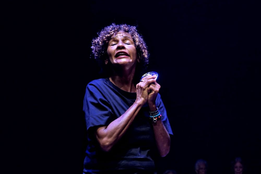 Teatro Goiânia apresenta espetáculo sobre envelhecimento e direitos dos idosos