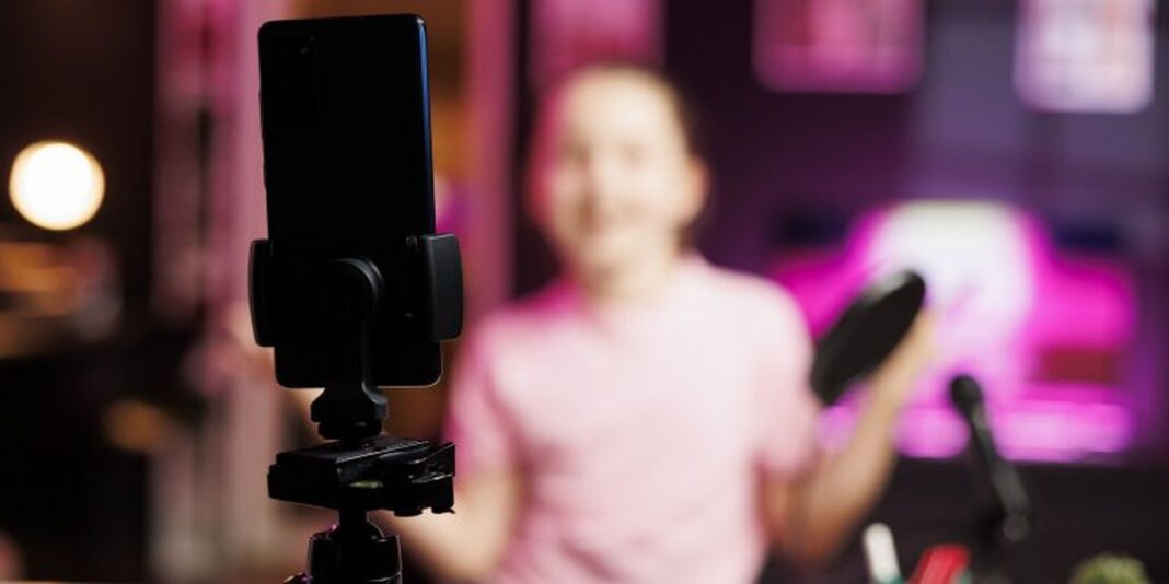 Plano de combate ao trabalho infantil destaca violações no ambiente digital