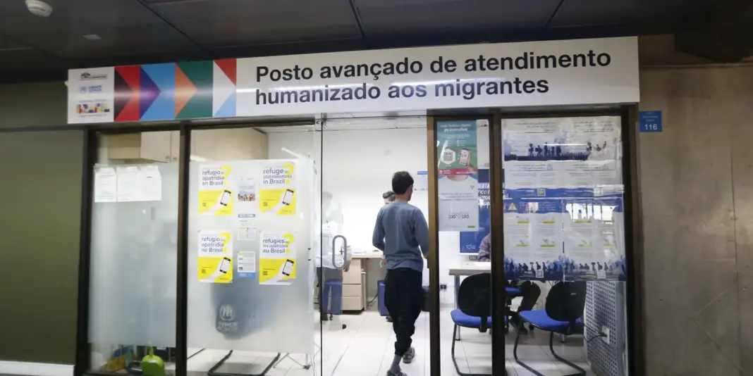 Cubanos ultrapassam venezuelanos em solicitações de refúgio no Brasil em 2025