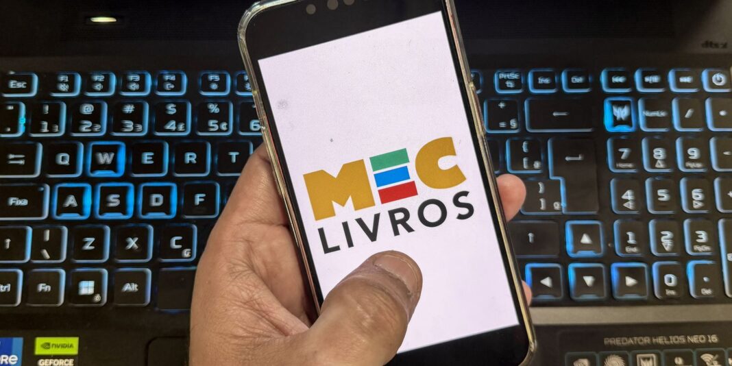 MEC Livros disponibiliza mais de 7,8 mil obras em inglês e espanhol