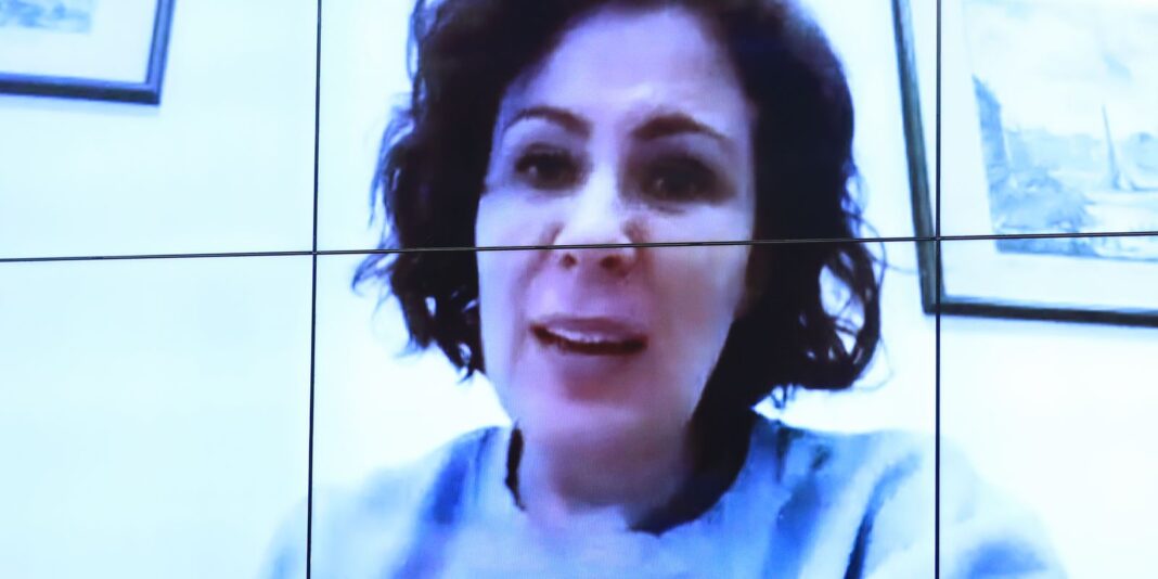Justiça de São Paulo arquiva processo contra jornalista alvo de perseguição por Carla Zambelli