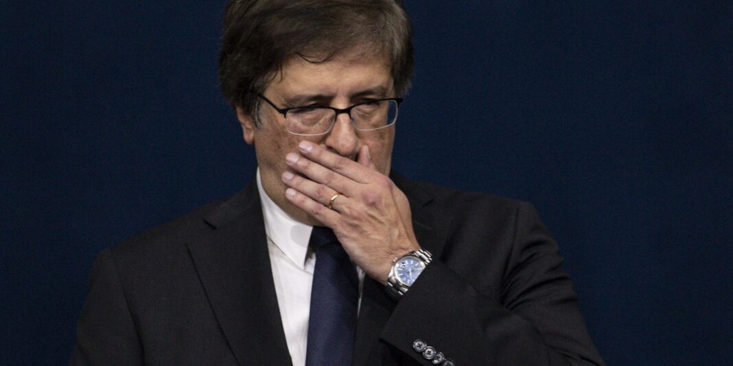 Gonet afirma não identificar falta grave no caso da arma de Bolsonaro