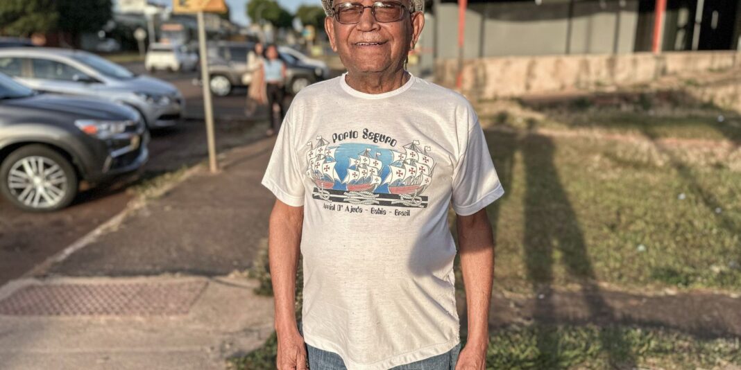 Torcedor da seleção há 20 Copas, Seu Simão, de 91 anos, confia na conquista do hexacampeonato