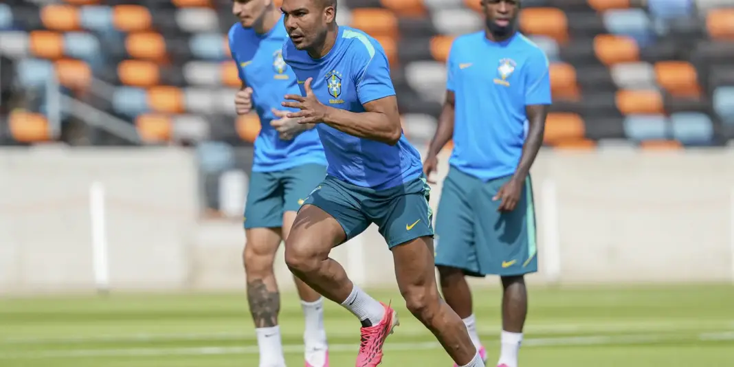 Brasil conclui preparação para confronto contra o Japão, primeiro mata-mata da Copa