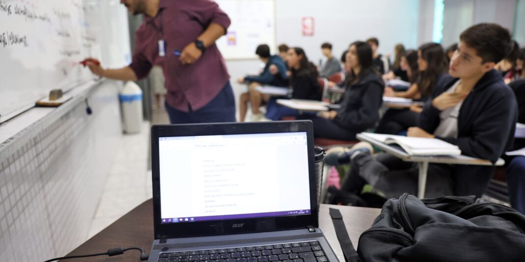 Fies: pré-selecionados têm prazo até terça-feira para completar informações