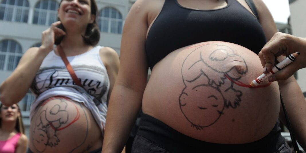 Fatores sociais e estruturais influenciam aumento de cesarianas entre mulheres