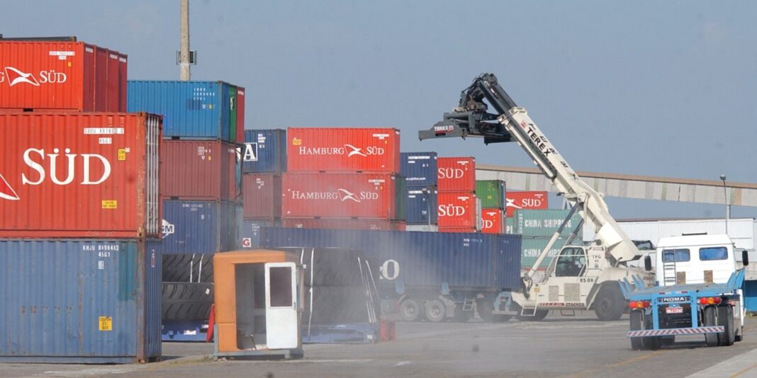 Exportações para os EUA registram crescimento pela primeira vez após tarifas de Trump