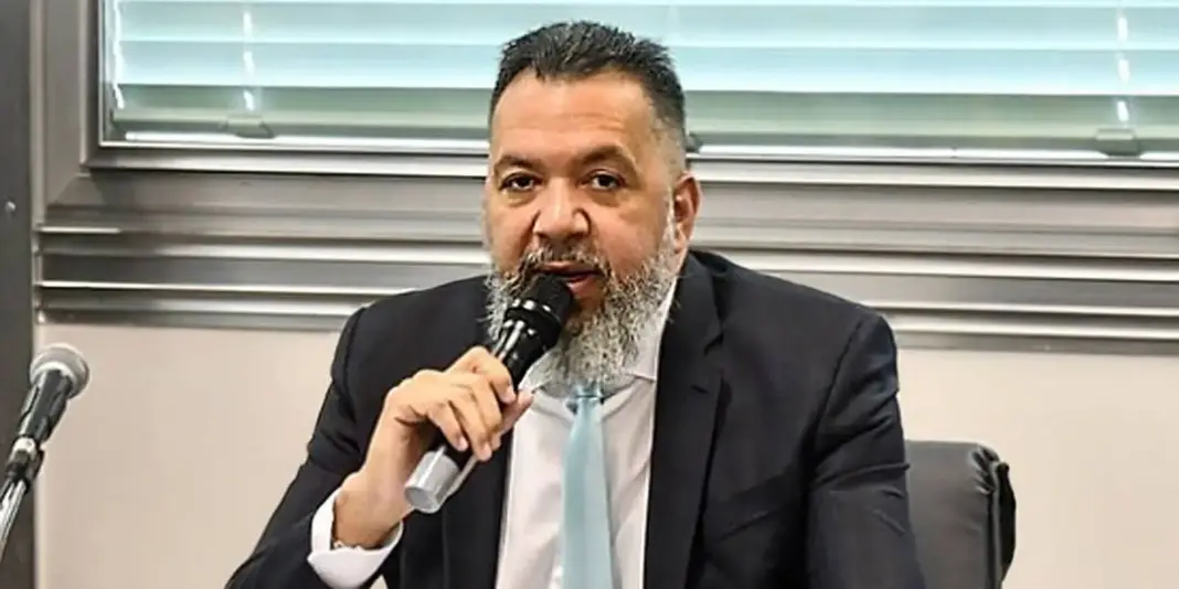 Moraes ordena a libertação do ex-prefeito de Belford Roxo após prisão com fuzil