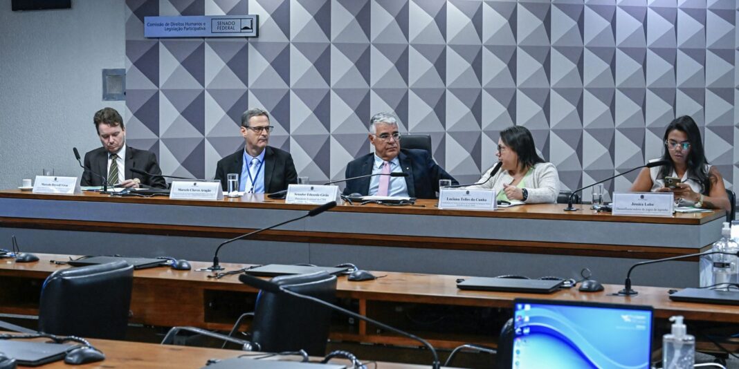 Defensores públicos solicitam regulamentação mais rigorosa para a publicidade de apostas esportivas