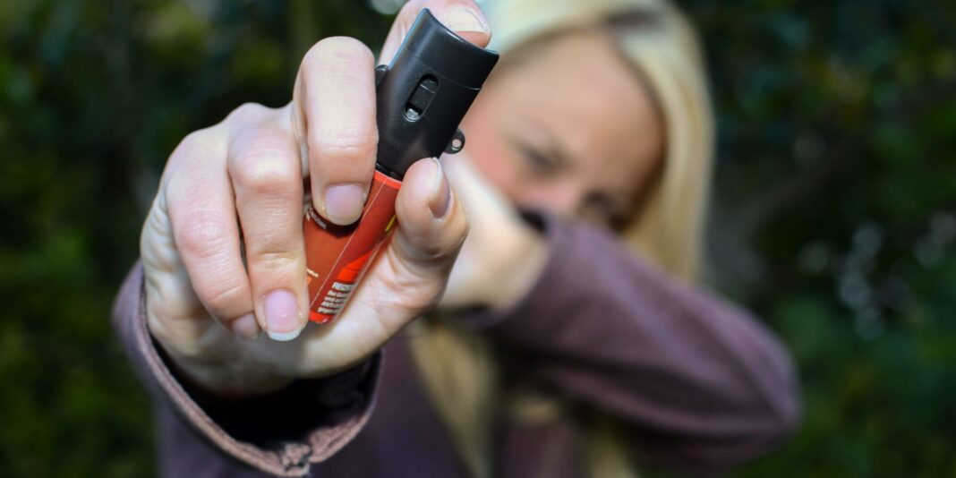 Spray de pimenta para mulheres é considerado medida paliativa, segundo promotora