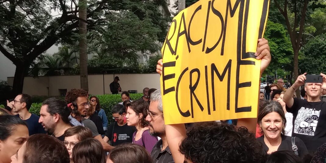 Justiça determina condenação de shopping em São Paulo por discriminação racial