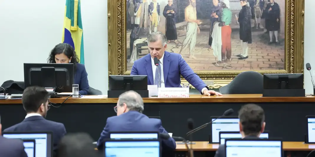 CCJ da Câmara aprova a eliminação da aposentadoria compulsória como sanção para juízes