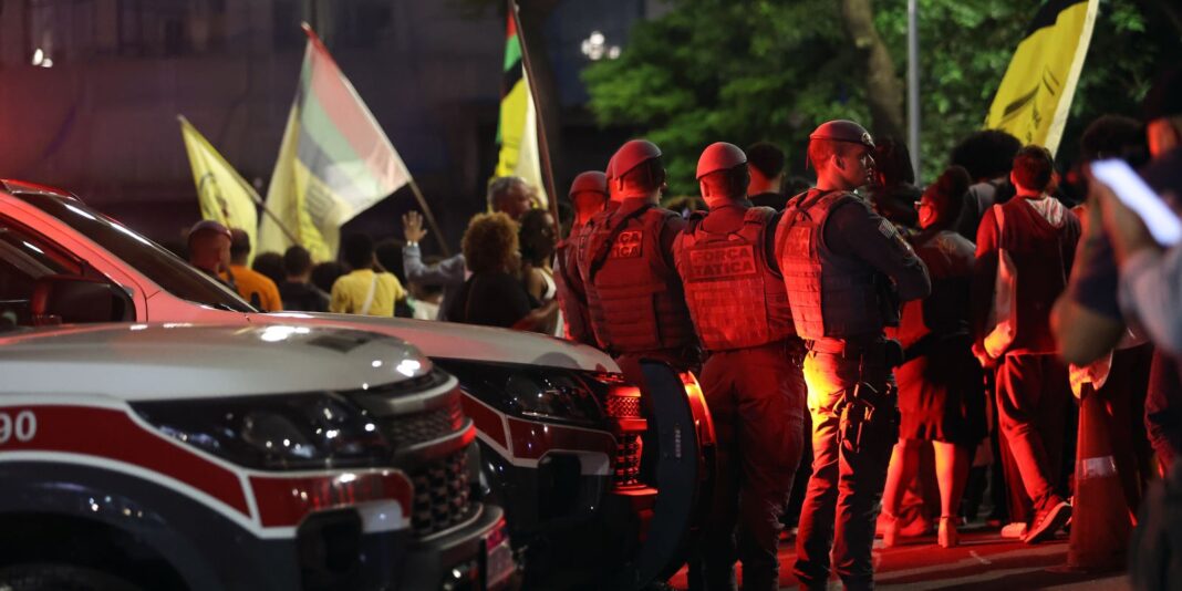 Relatório aponta que 80% das vítimas fatais em ações policiais são negros