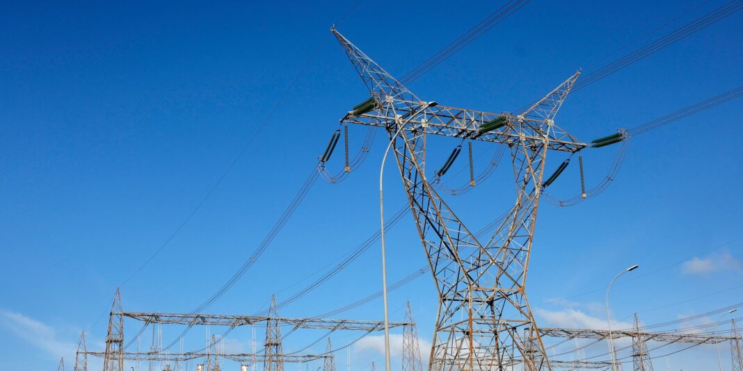 Comitê adianta produção de energia para mitigar efeitos do El Niño