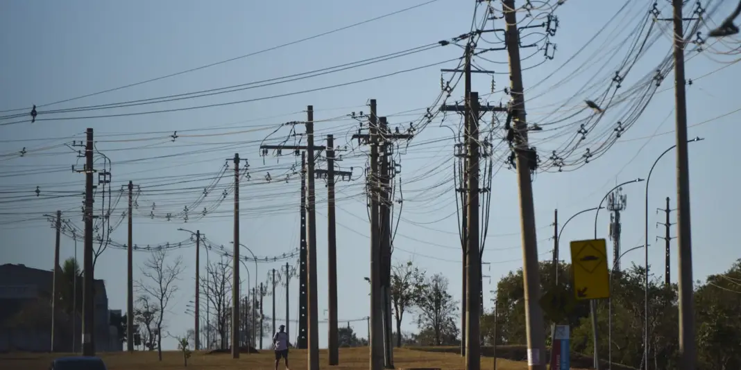 Aumento de acidentes com a rede elétrica é registrado no Brasil em 2025