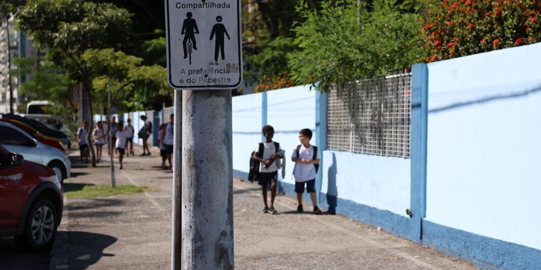 Estudo revela que Brasil reduz pobreza, mas amplia desigualdades