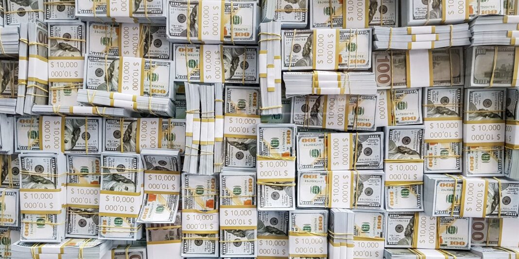 Dólar recua para R$ 5,14 com melhora nas condições do mercado externo
