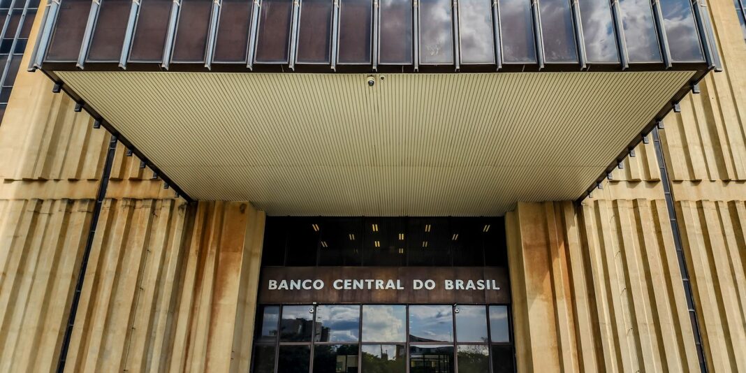 Copom inicia reunião nesta terça-feira para definir taxa básica de juros