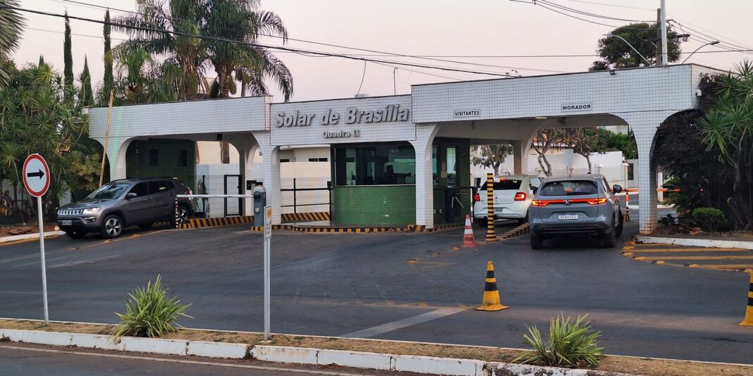 Bolsonaro solicita ao STF autorização para receber filhos no Dia dos Pais